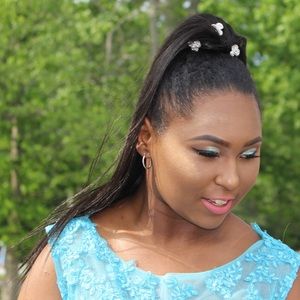 Meet your Posher, Alexis